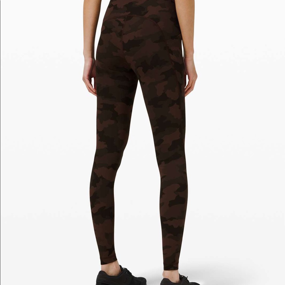 NWT Lululemon invigorate HR 25